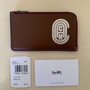 Coach L Zip Card Case With Reflective Coach Patch